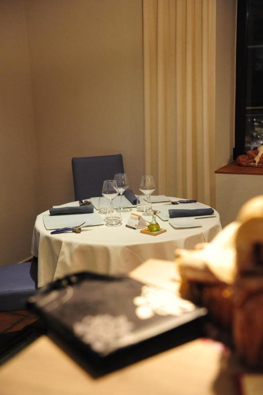 Logis Auberge Restaurant Du Vigneron Кукуньян Экстерьер фото